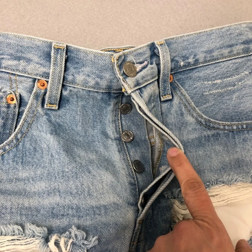 Levis step up